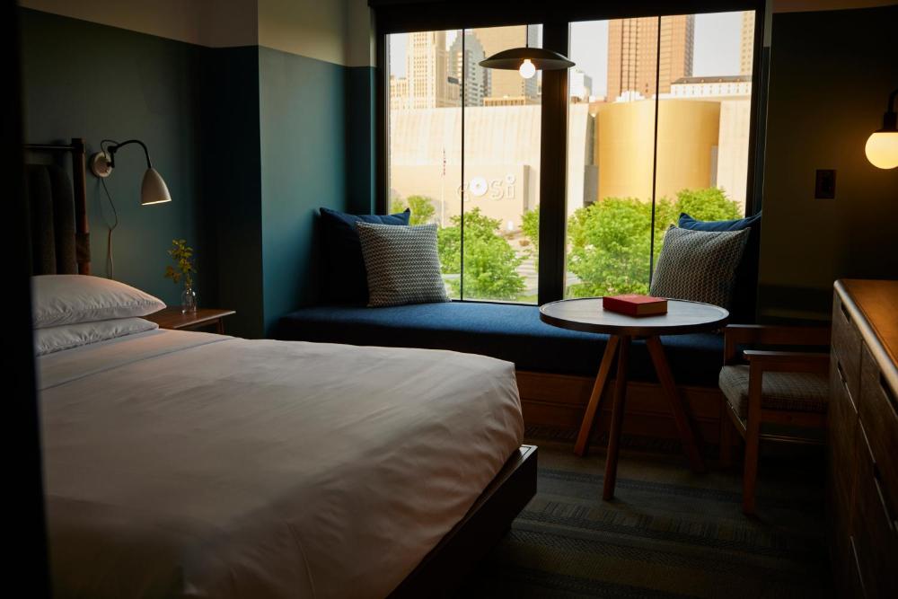 The Classic Guest Room, Low Floor interior